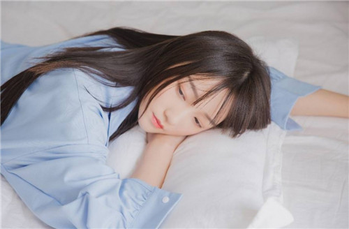 女的越疼男的越往里寨的应用：经典复刻，重温十年青春的热血战斗！