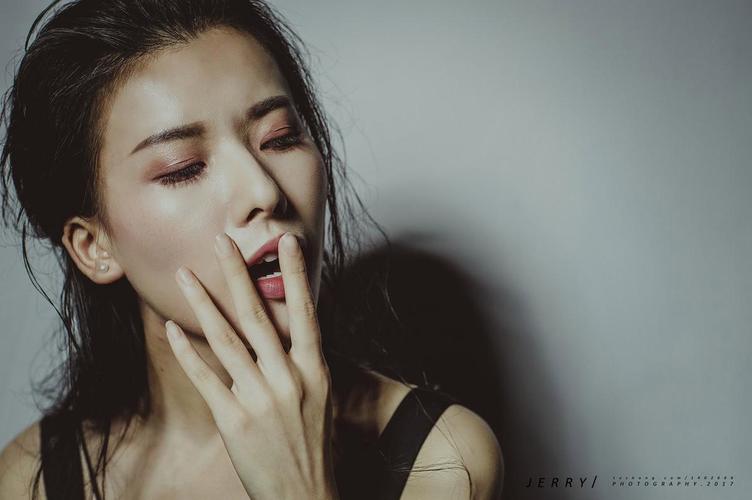 沈浪苏若雪最新章节剧情解析:关键伏笔揭露与角色命运转折深度剖析 沈浪苏若雪最新章节剧情解析:关键伏笔揭露与角色命运转折深度剖析