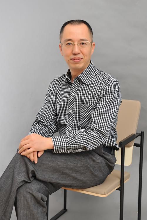 李华手机深度评测:真实用户体验与性能全解析 李华手机深度评测:真实用户体验与性能全解析