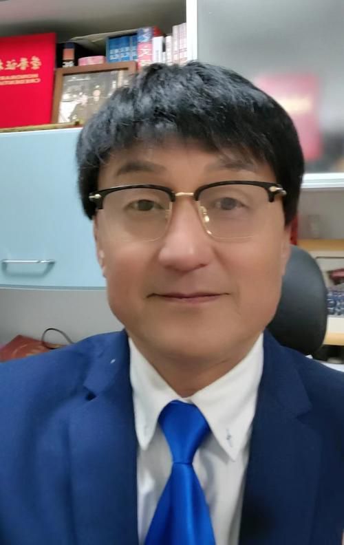 李华手机深度评测:真实用户体验与性能全解析 李华手机深度评测:真实用户体验与性能全解析