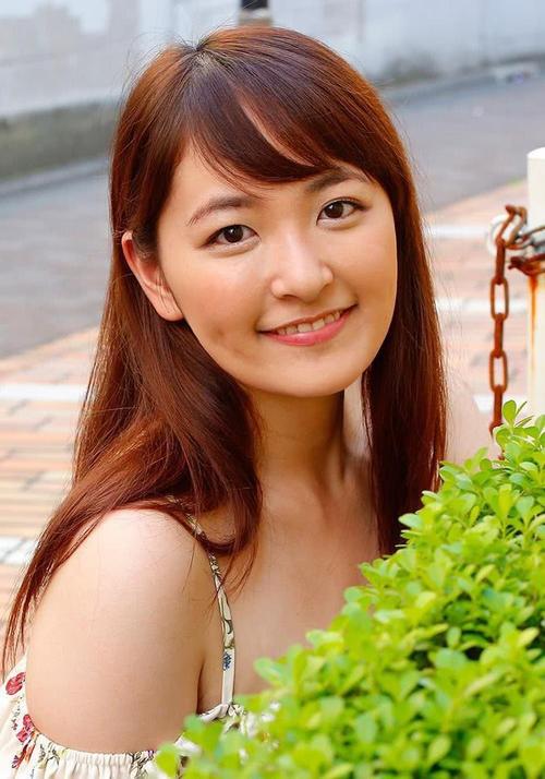 柳濑早纪全部在线影院推荐:高清资源合集与最新作品观影指南 柳濑早纪全部在线影院推荐:高清资源合集与最新作品观影指南
